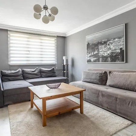 Flat With Balcony 10 Min To Bagdat Ave Apartment Istanbul